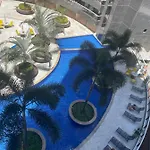 Lindo apartamento na Beira Mar Edifício Landscape